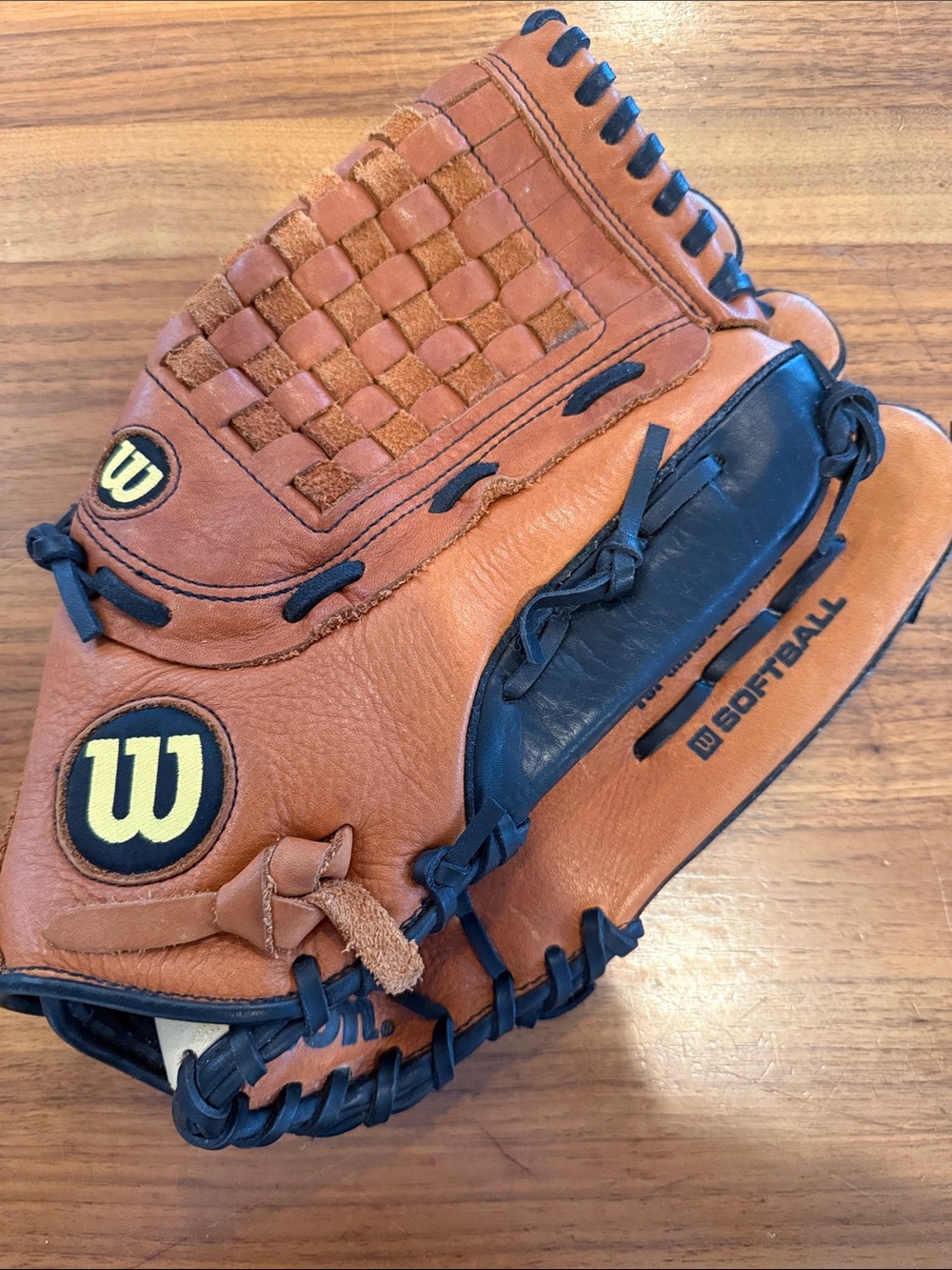 Wilson Softball glove size XL14 A0525